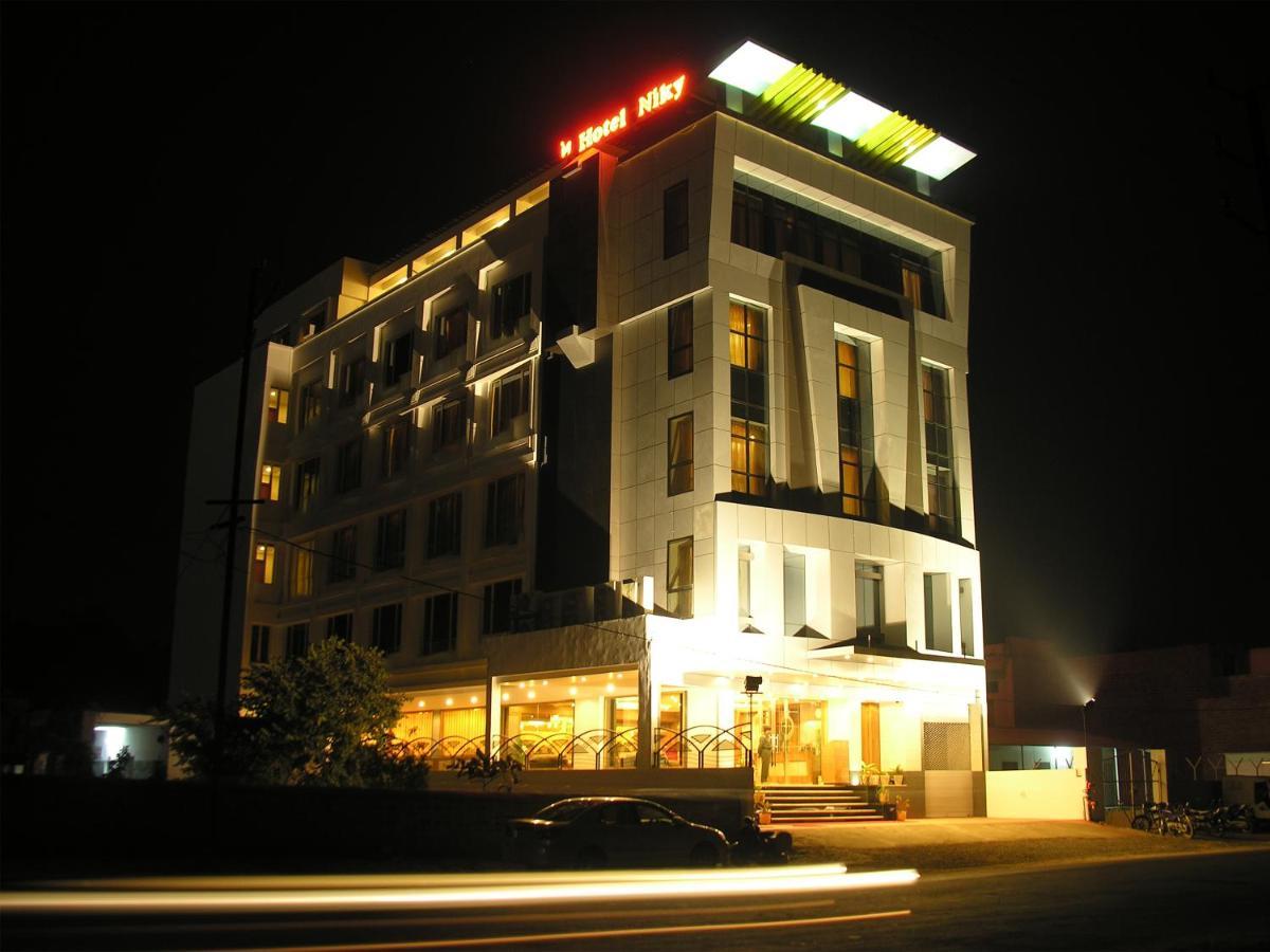 Hotel Niky International Jodhpur  Exterior photo